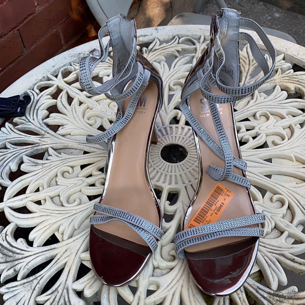 SM New York Silver sandals sz. 11 medium